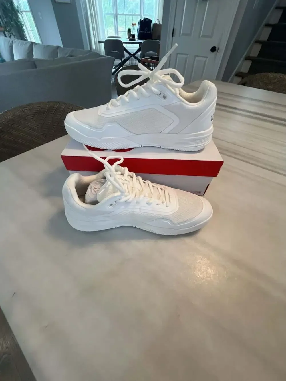 Wilson Court Glide White Tennis Shoes Womens size 11
